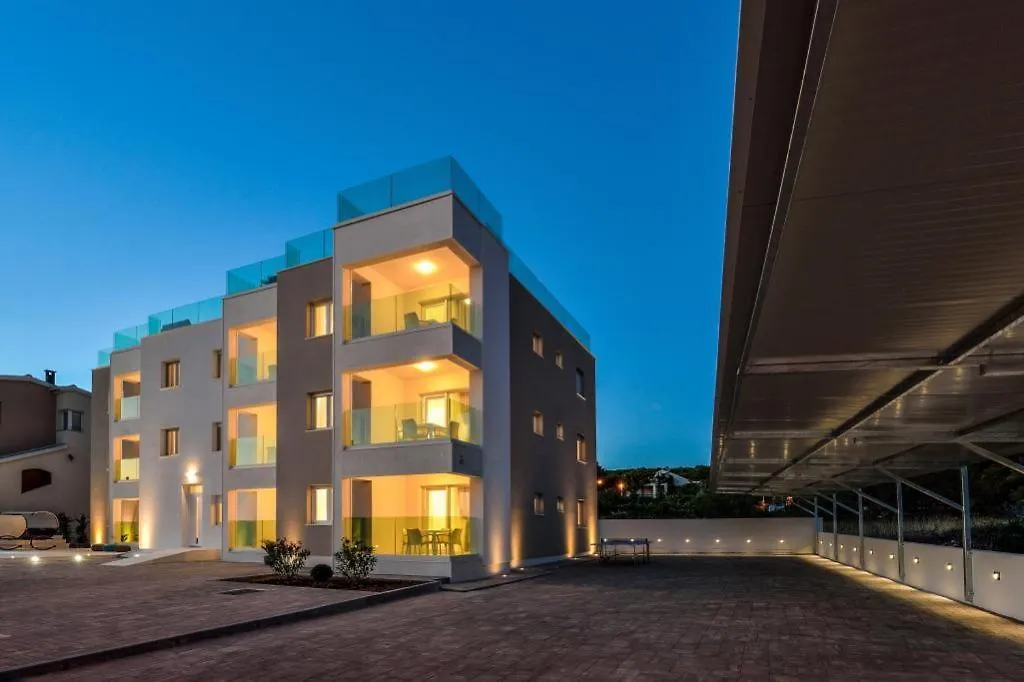 Luxury Apartment Arta-2 With Heated Pool And Jacuzzi Bibinje